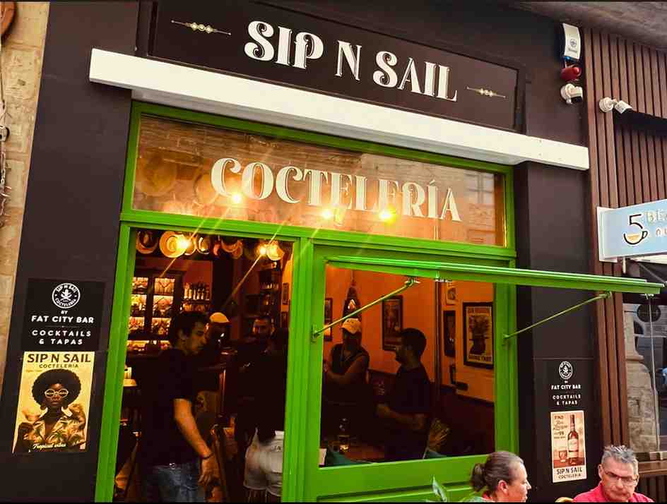 SIP N' SAIL COCTELERÍA - Negroni Week Campaign
